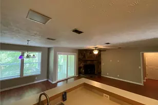 1025 Wood Creek Dr, Fayetteville, NC 28314 - Photo 5