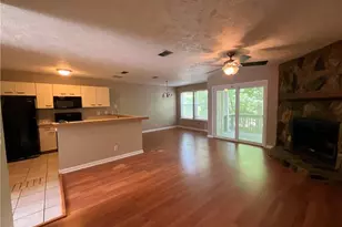 1025 Wood Creek Dr, Fayetteville, NC 28314 - Photo 7