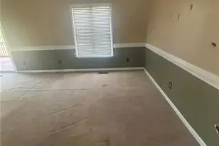 124 Sycamore Ct, Benson, NC 27504 - Photo 7