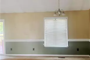 124 Sycamore Ct, Benson, NC 27504 - Photo 9