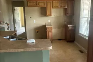 124 Sycamore Ct, Benson, NC 27504 - Photo 9
