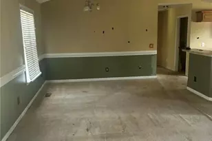 124 Sycamore Ct, Benson, NC 27504 - Photo 5