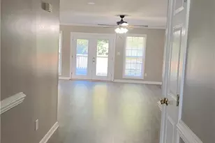 6509 Van Nobbing Ct, Fayetteville, NC 28306 - Photo 3