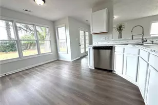 4229 Buckhurst Dr, Hope Mills, NC 28348 - Photo 11
