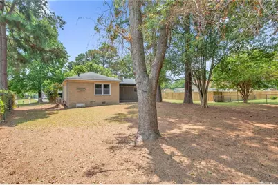 7110 Enfield Drive, Fayetteville, NC 28303 - Photo 43