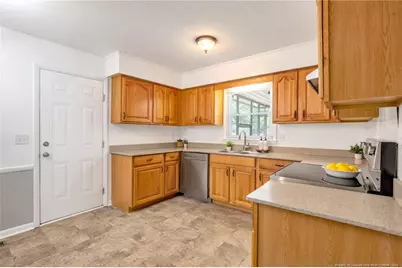7110 Enfield Drive, Fayetteville, NC 28303 - Photo 15