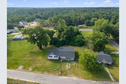 310 Saint James Street, Raeford, NC 28376 - Photo 5