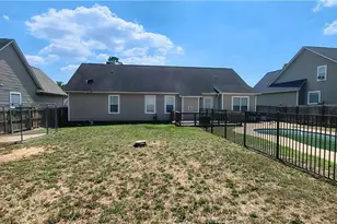 8920 Grouse Run Ln, Fayetteville, NC 28314 - Photo 25