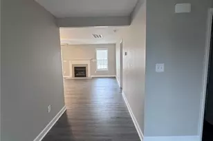 1636 Citation Ct, Hope Mills, NC 28371 - Photo 5