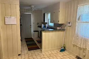 511 E 18 Street E, Lumberton, NC 28358 - Photo 9