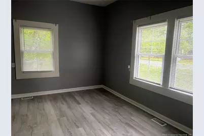 211 E Edinborough Avenue, Raeford, NC 28376 - Photo 7