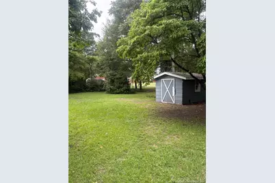 211 E Edinborough Avenue, Raeford, NC 28376 - Photo 3