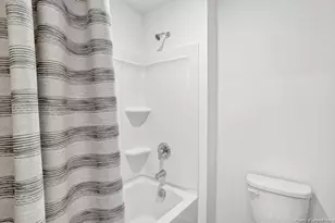 301 Maddox Dr, Aberdeen, NC 28315 - Photo 31