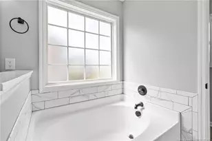 1516 Belews Creek Ln Ln, Fayetteville, NC 28312 - Photo 17