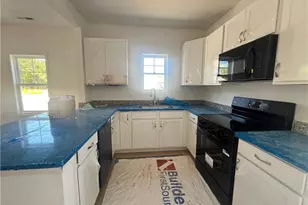 641 Acacia St, Vass, NC 28394 - Photo 11