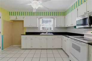 544 Farmview Dr, Fayetteville, NC 28311 - Photo 15
