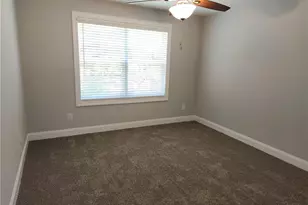 946 Kensington Park Rd, Fayetteville, NC 28311 - Photo 11