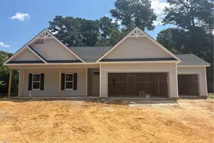 404 Gleneagles Ct, Fayetteville, NC 28311 - Photo 1