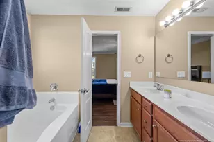 5426 Thackeray Dr, Fayetteville, NC 28306 - Photo 21