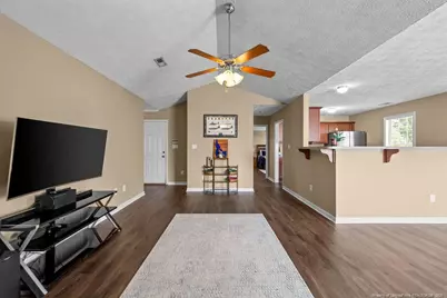 5426 Thackeray Drive, Fayetteville, NC 28306 - Photo 9