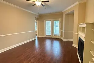 321 Gallery Dr, Spring Lake, NC 28390 - Photo 7