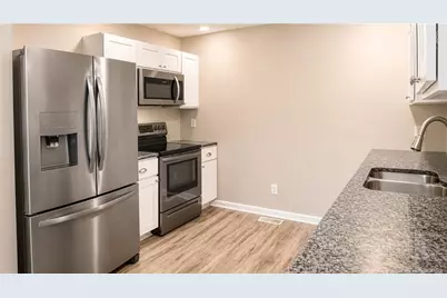 6873 Kingsgate Drive, Fayetteville, NC 28314 - Photo 13