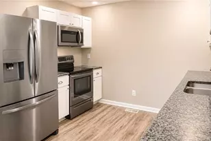 6873 Kingsgate Dr, Fayetteville, NC 28314 - Photo 13