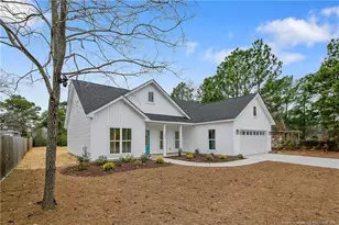 5824 Fairway Dr, Hope Mills, NC 28348 - Photo 3
