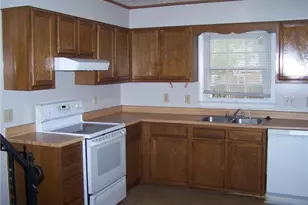 6813 Brush Creek Rd, Fayetteville, NC 28314 - Photo 9