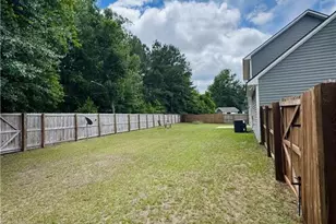 218 Himalayan Rd, Fayetteville, NC 28312 - Photo 3
