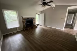 929 Kennesaw Dr, Fayetteville, NC 28314 - Photo 5