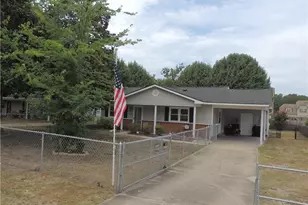 3831 Oak Haven Rd, Hope Mills, NC 28348 - Photo 3