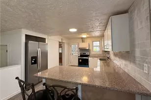 741 Newport Rd, Fayetteville, NC 28314 - Photo 3