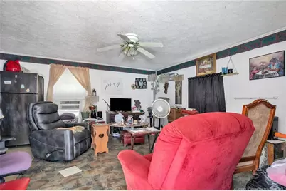 318 N Elm Street N, Maxton, NC 28364 - Photo 3