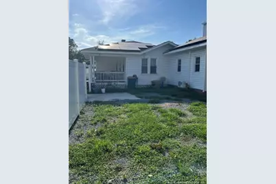 305 E 11th Street, Lumberton, NC 28358 - Photo 5
