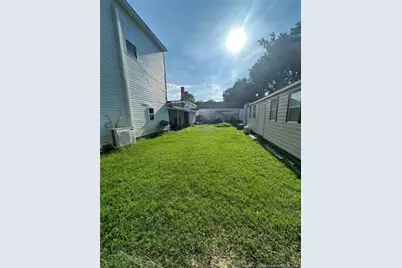 305 E 11th Street, Lumberton, NC 28358 - Photo 11