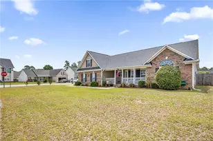 5744 Azure Dr, Hope Mills, NC 28348 - Photo 3