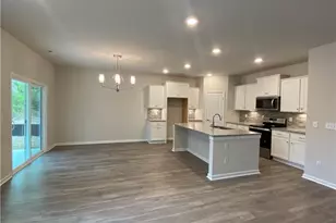 4526 Bunkers Bay Ln, Hope Mills, NC 28371 - Photo 3