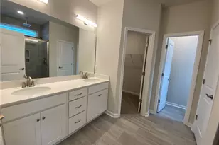 4526 Bunkers Bay Ln, Hope Mills, NC 28371 - Photo 7