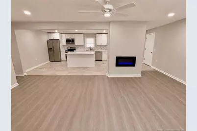 107 S 1st Street, Maxton, NC 28364 - Photo 5