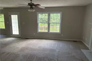 617 Southwick Dr, Fayetteville, NC 28303 - Photo 5