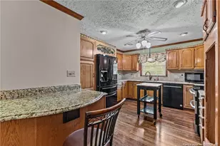 1952 Graham Rd, Fayetteville, NC 28304 - Photo 19