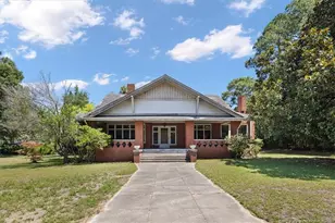 554 W Broad St, Saint Pauls, NC 28384 - Photo 5