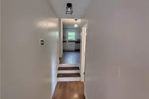515 Farmview Dr, Fayetteville, NC 28311 - Photo 5