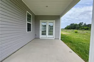 283 Crowville St, Raeford, NC 28376 - Photo 3