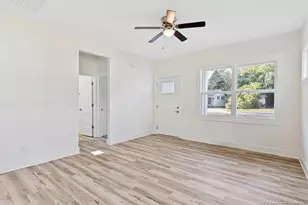 601 E Bay St, Dunn, NC 28334 - Photo 5
