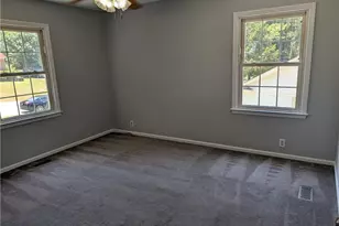 5210 Southport Rd, Fayetteville, NC 28311 - Photo 13