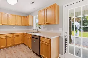 40 Dover Ct E, Sanford, NC 27332 - Photo 19