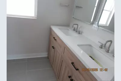 310 N McKay Avenue, Dunn, NC 28334 - Photo 9
