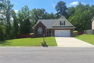 8701 Grouse Run Ln, Fayetteville, NC 28314 - Photo 3